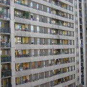 Immeuble à Boulogne-Billancourt (en banlieue parisienne), France